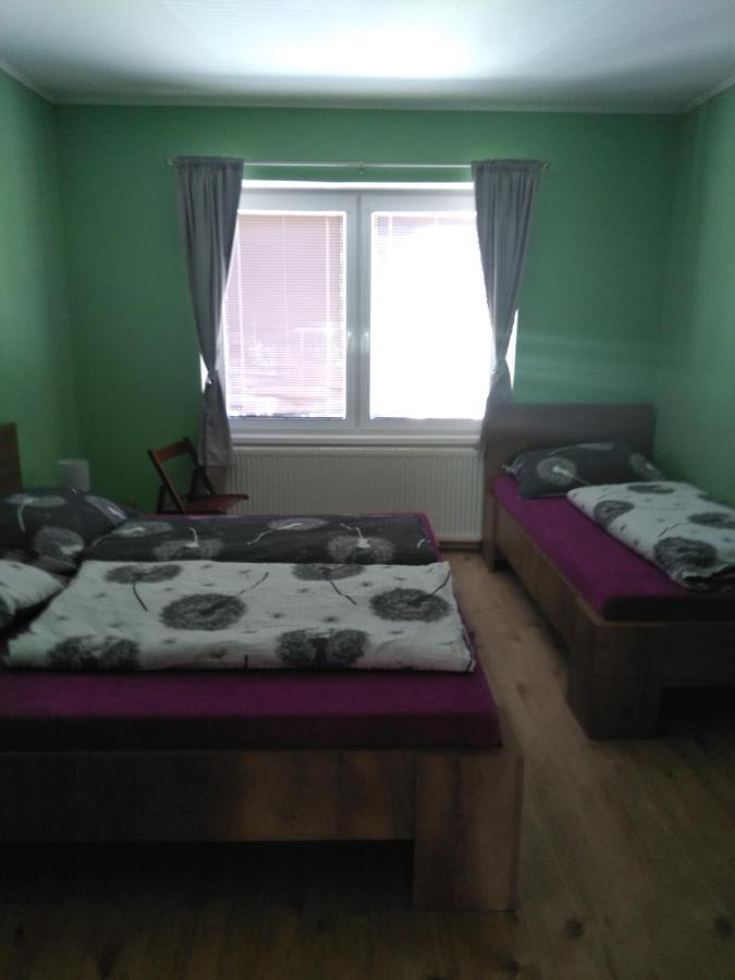Ferienwohnung Cechovka Břeclav Exterior foto