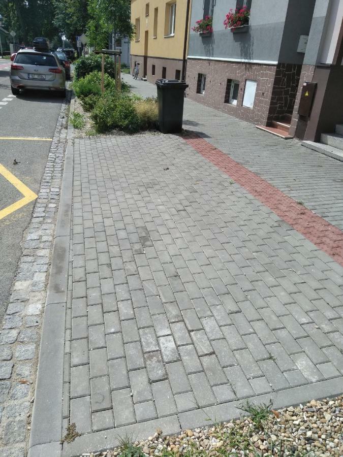 Ferienwohnung Cechovka Břeclav Exterior foto